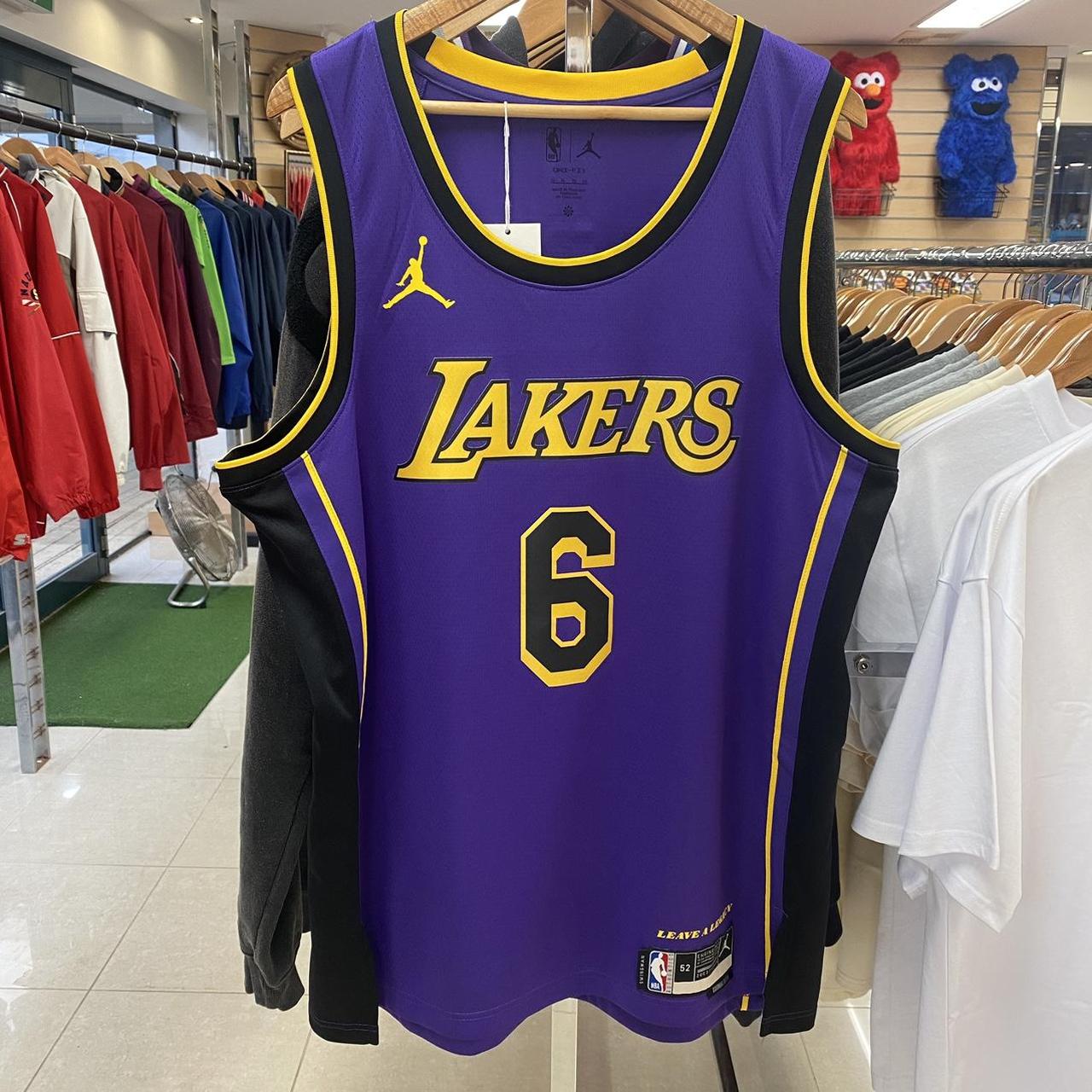 Los Angeles Lakers Lebron James NBA Jersey (XL)