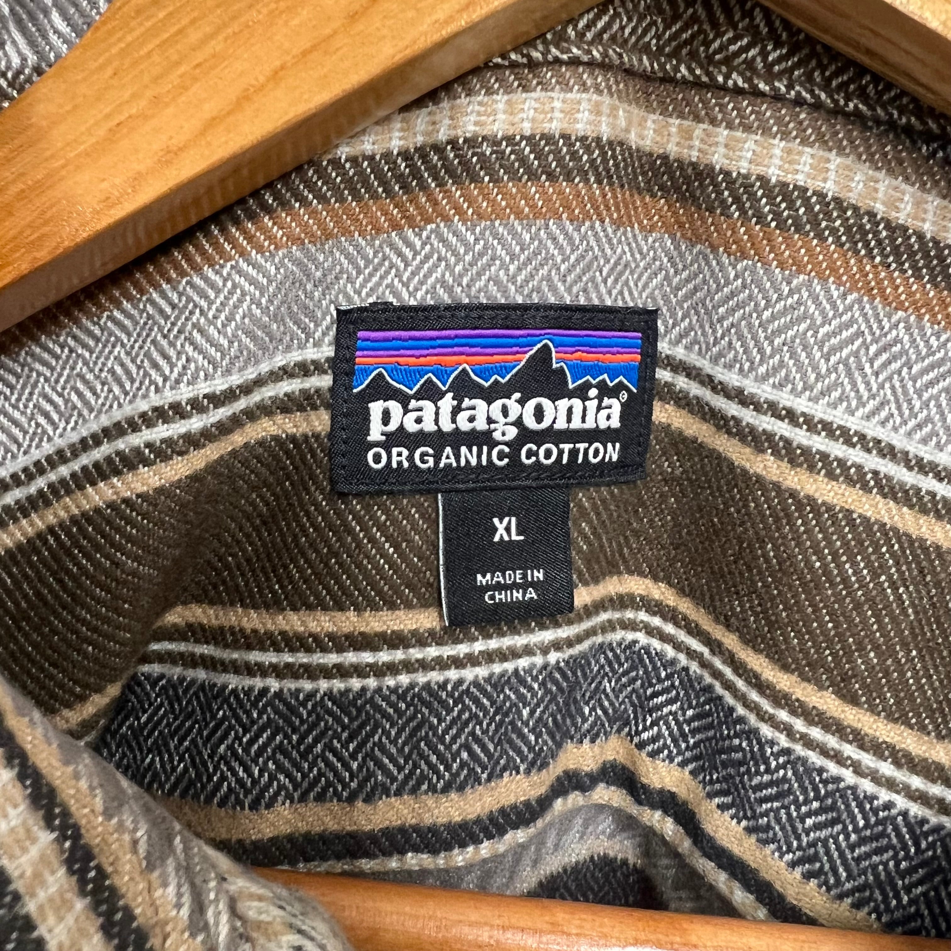 Patagonia Organic Cotton Striped Button-Up Shirt (XL)