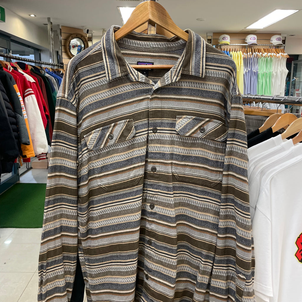 Patagonia Organic Cotton Striped Button-Up Shirt (XL)
