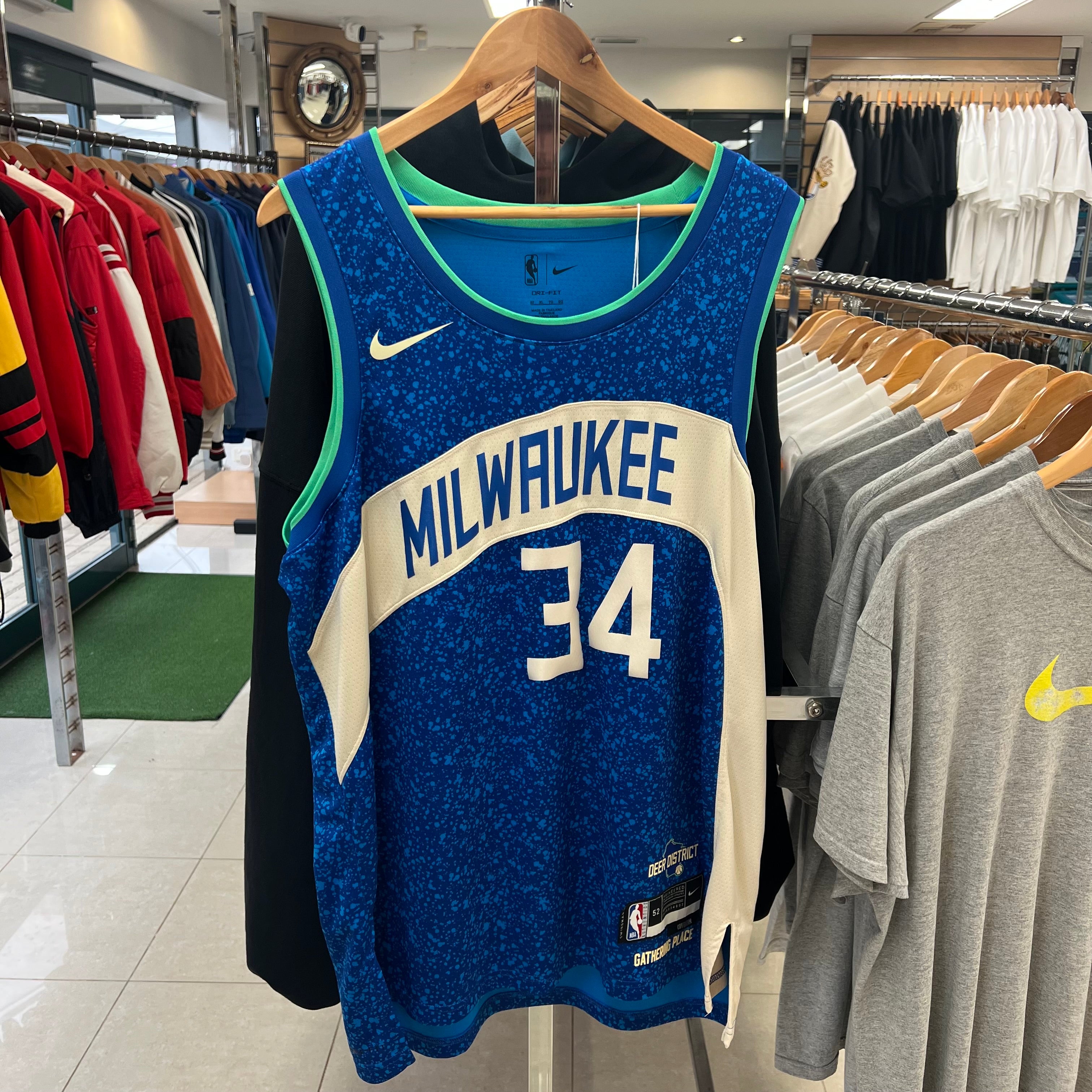 Milwaukee Bucks Antetokounmpo #34 Nike Jersey (XL) – Major Flavour