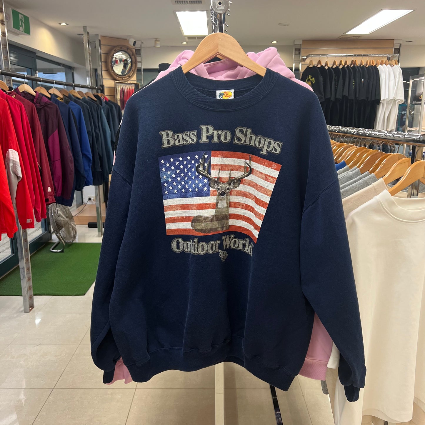 Bass Pro Shops Outdoor World Crewneck (XXL)