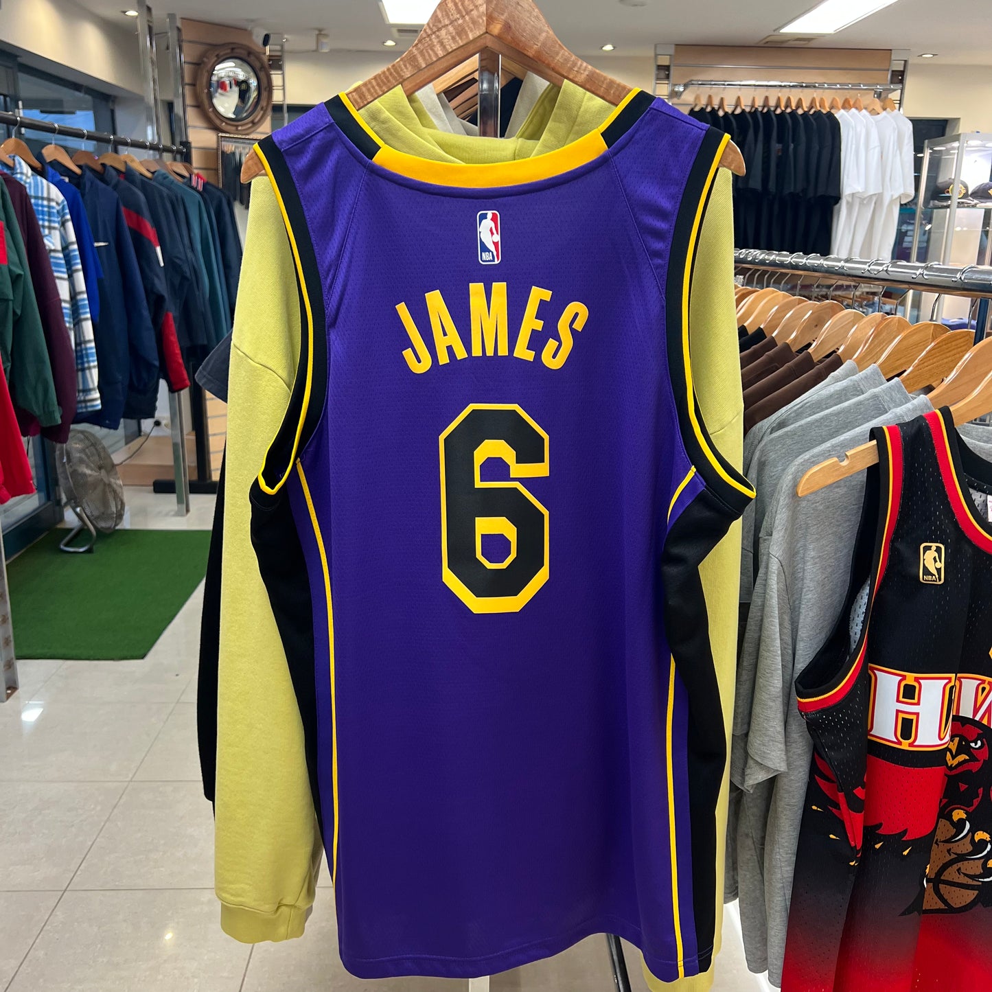 NBA Lakers Lebron James Jersey (XL)