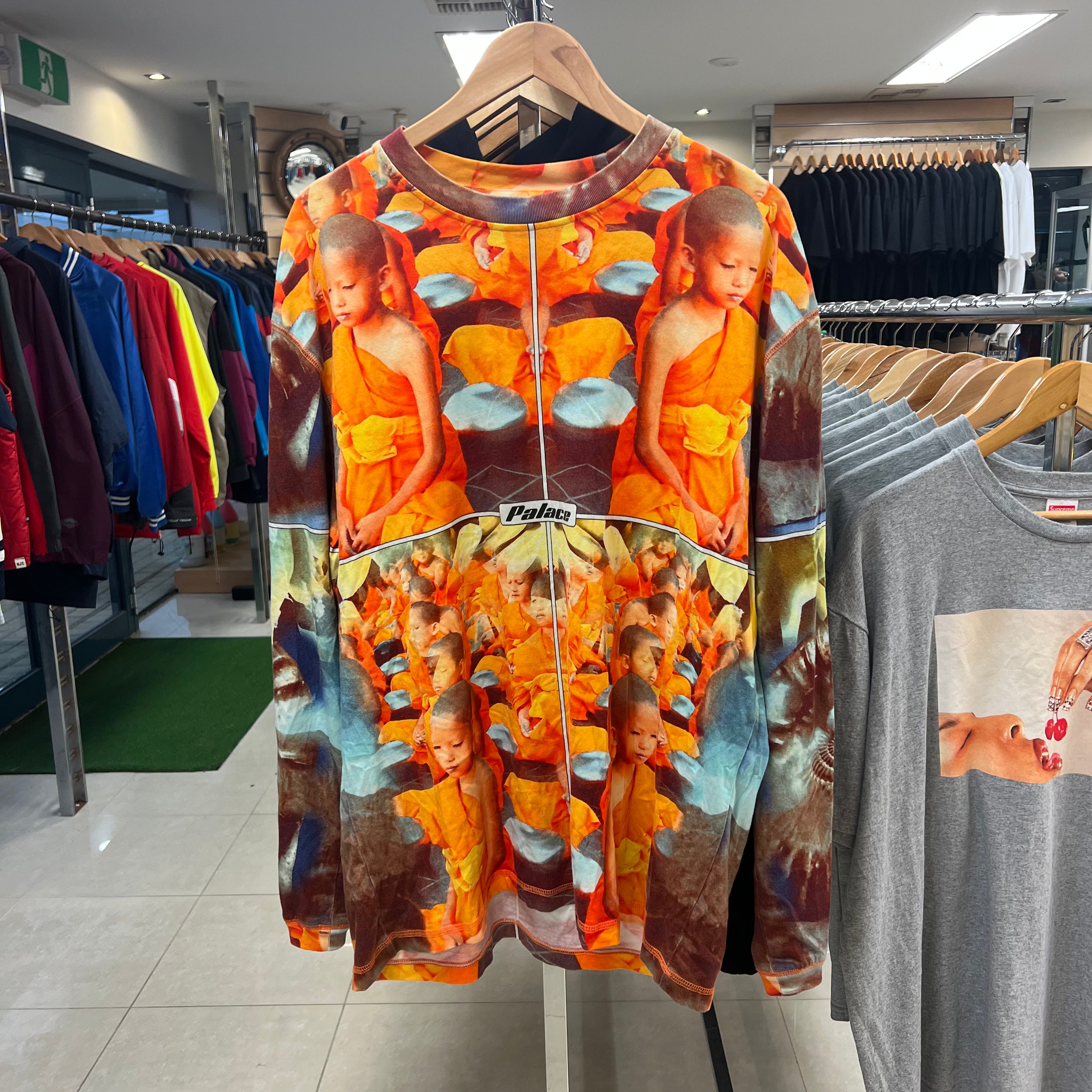 Palace Mantra Longsleeve (XL)