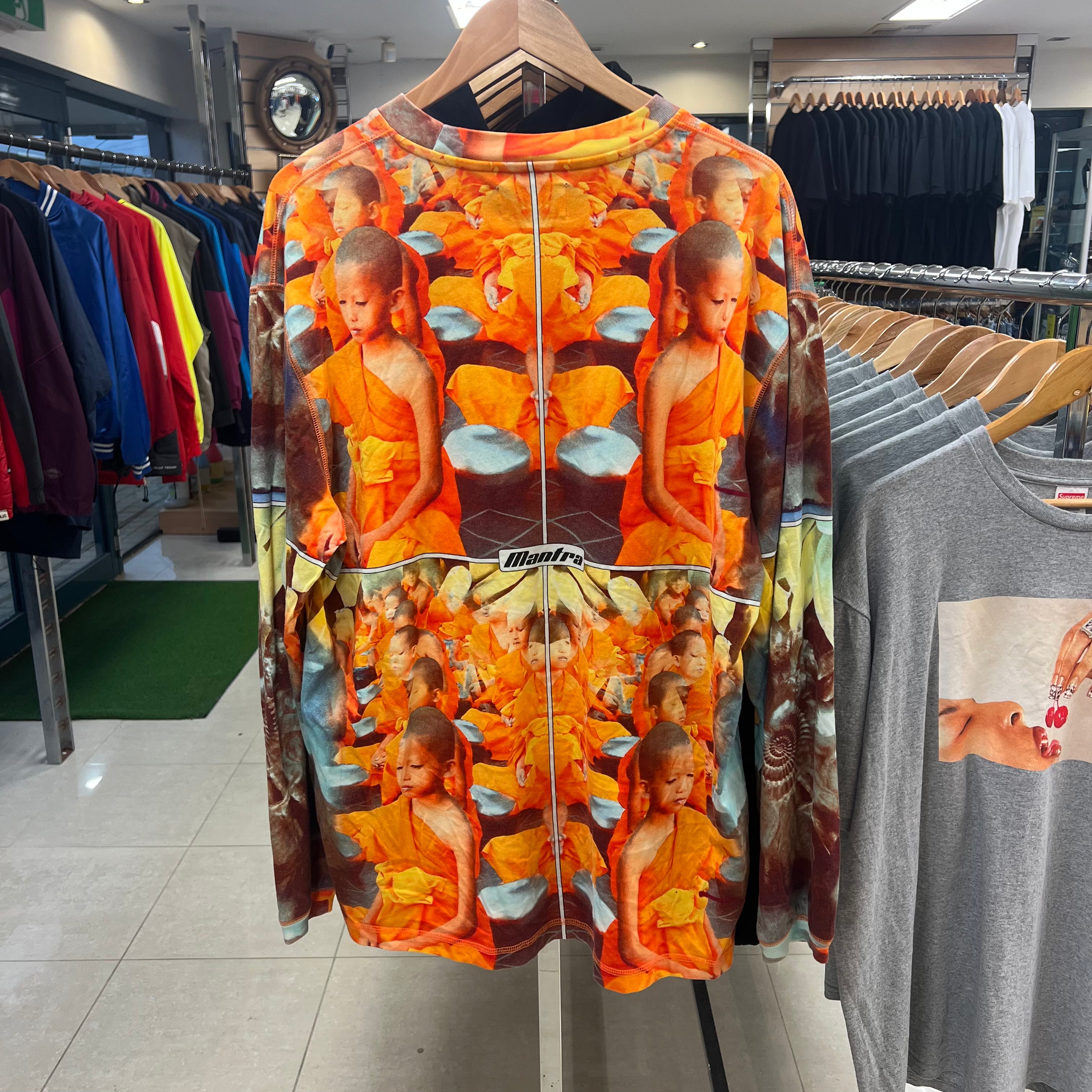 Palace Mantra Longsleeve (XL)